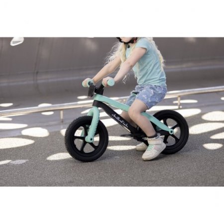 Chillafish Bmxie 2 lightweight balance bike with integrated footrest and footbrake, for kids 2 to 5 years, 12" inch airless rubberskin tires, adjustable seat without tools, Mint