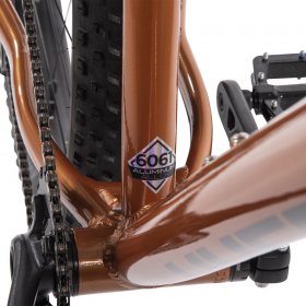 Huffy Crassus 27.5-inch Mid-Fat Tire 7-Speed Mountain Bike for Men, Bronze